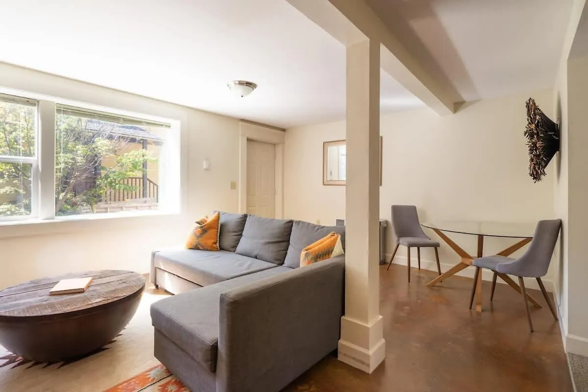 Holiday home Stay Portland - Joshua Tree Vibes In Se Pdx - Local Bars & Food